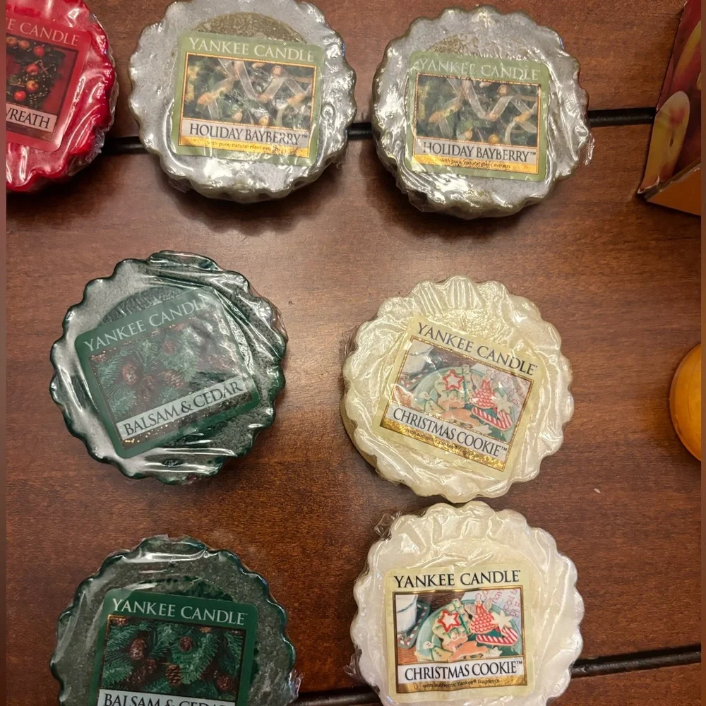 Lot of Yankee candle wax tarts and tea light candles variety scents Christmas - Picture 3 of 6